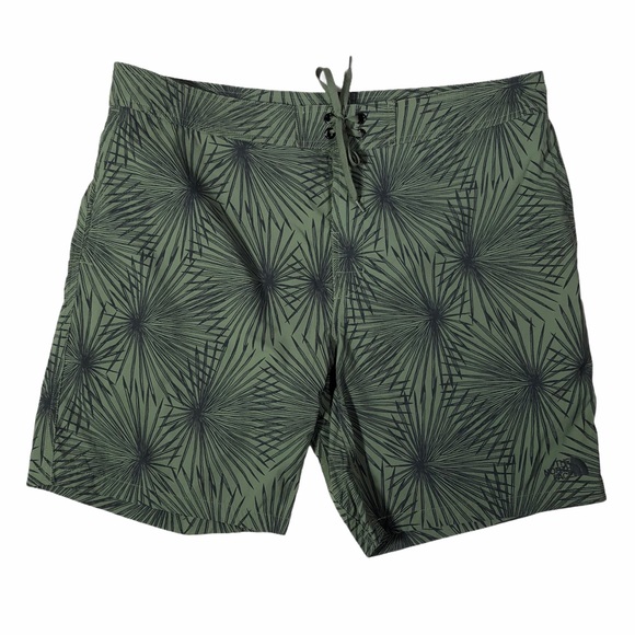 North Face board shorts swim trunks - Picture 2 of 10